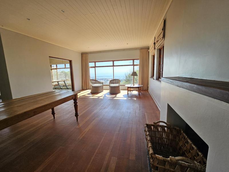 6 Bedroom Property for Sale in Da Gama Bay Western Cape